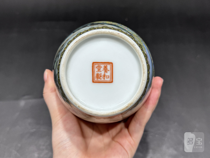 民国 珐琅彩唐玄宗长生殿对天盟誓图梅瓶（带座） - 图7